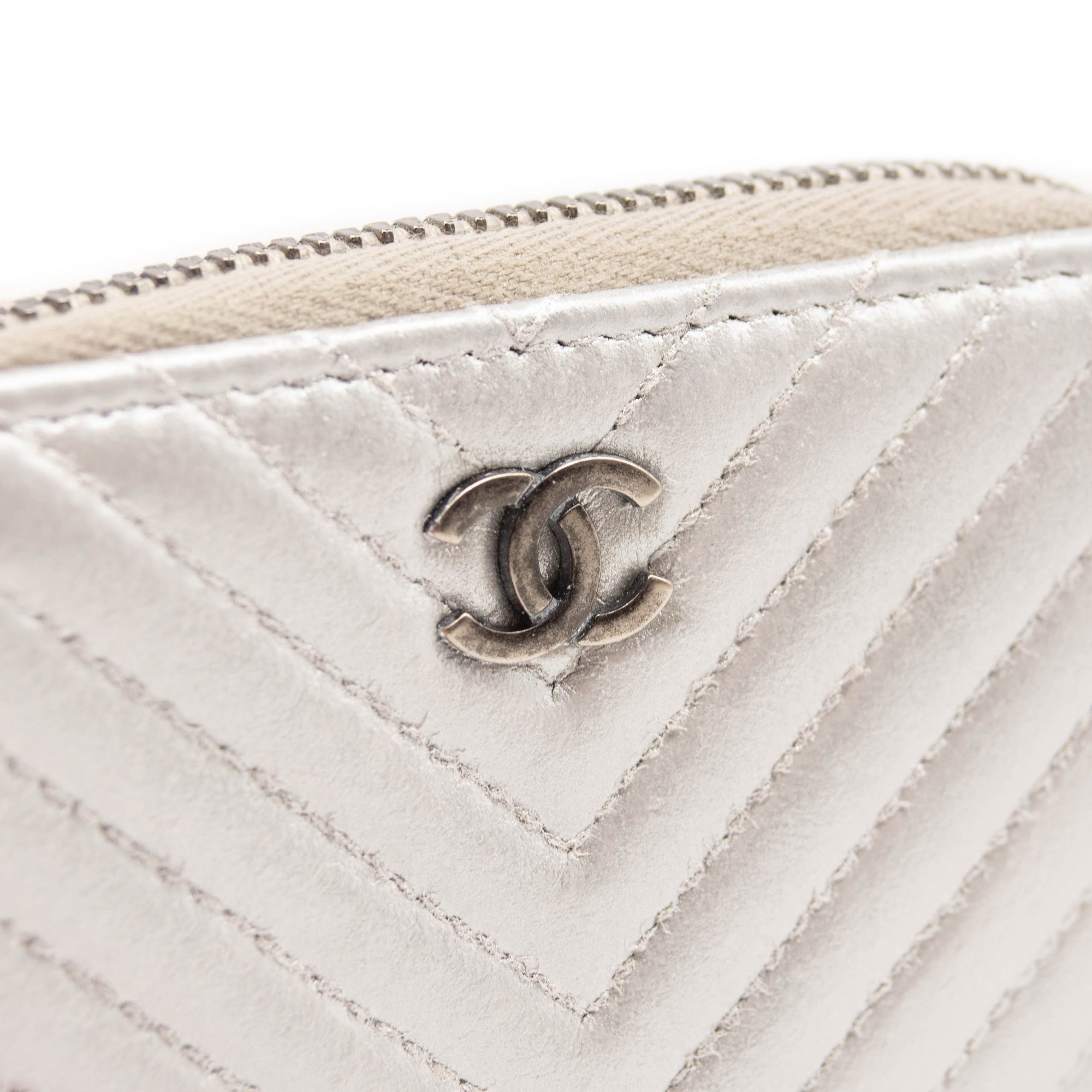 Chanel Metallic Lambskin Chevron Quilted Zip Coin Purse Silver Wallet