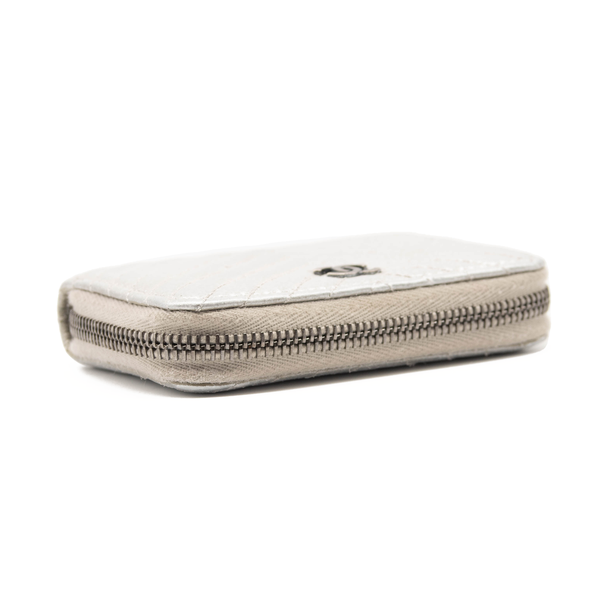 Chanel Metallic Lambskin Chevron Quilted Zip Coin Purse Silver Wallet