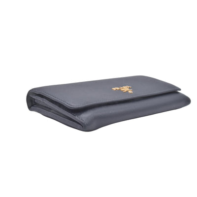 $780 PRADA Saffiano Metal Continental Flap Wallet Nero CONSIGNMENT 10021171