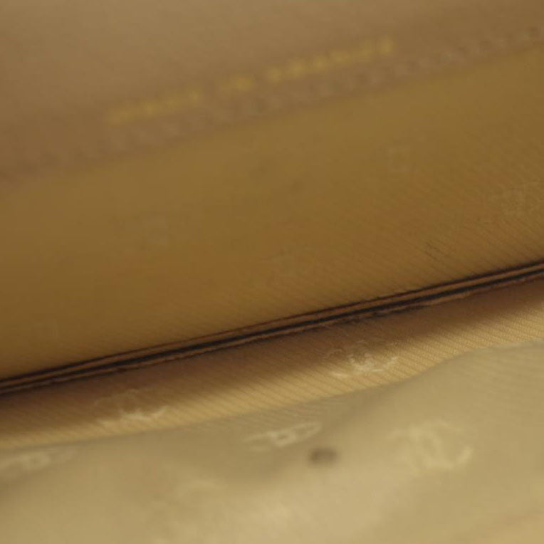 $875 Chanel Coco Button Coin Purse Beige