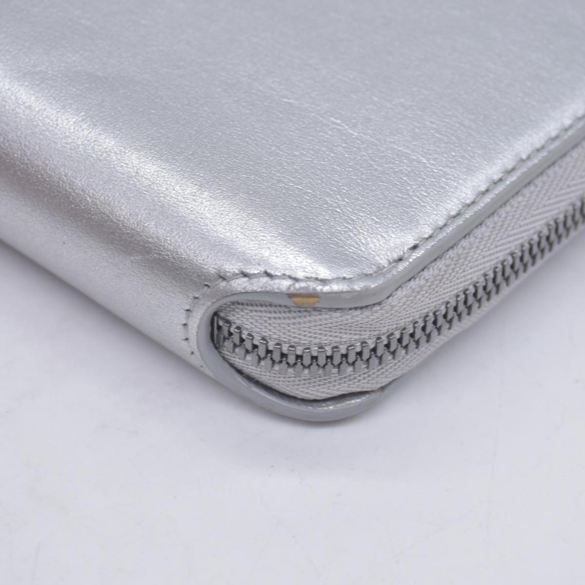 $550 Balenciaga Silver Metallic Wallet CONSIGNMENT 10021042
