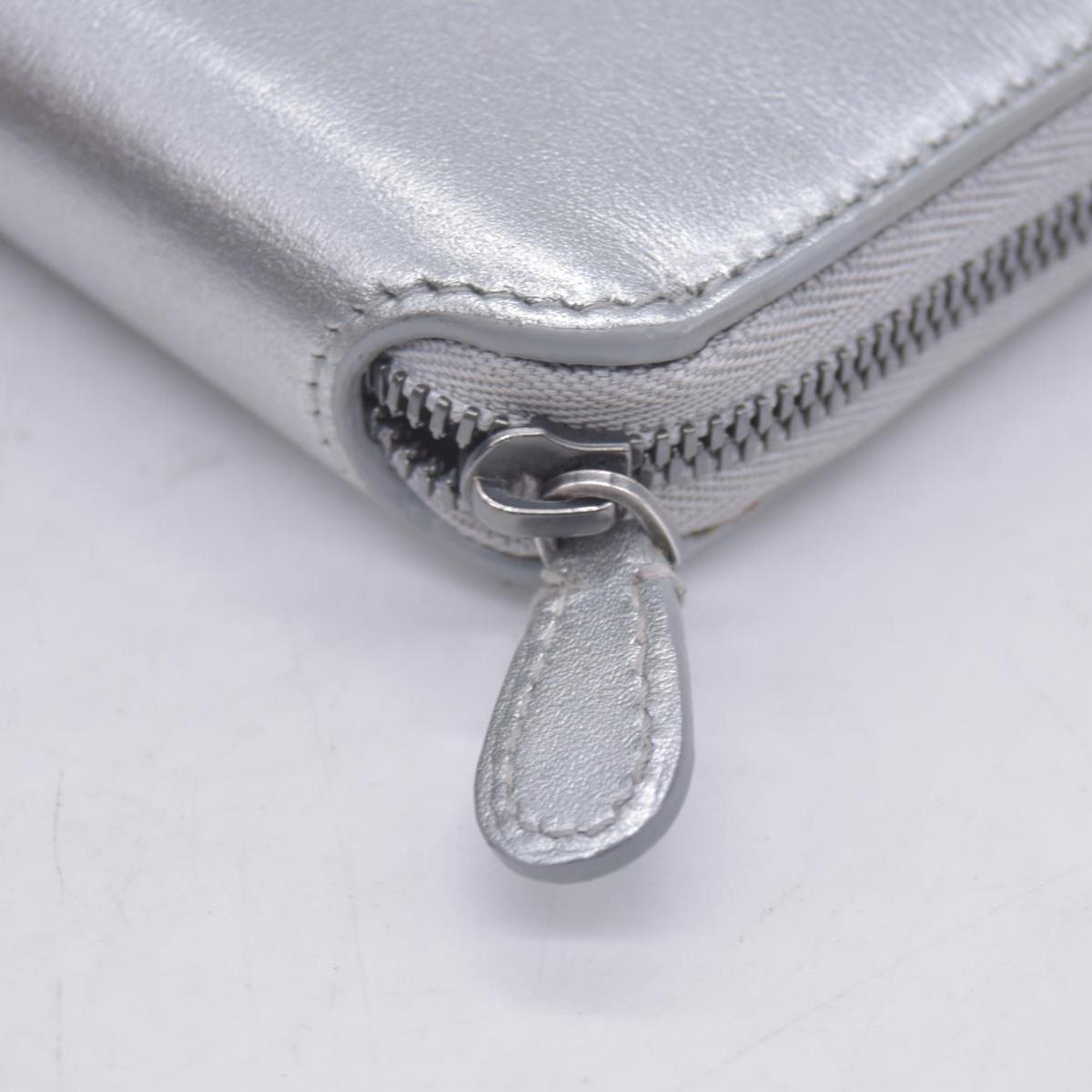 $550 Balenciaga Silver Metallic Wallet CONSIGNMENT 10021042