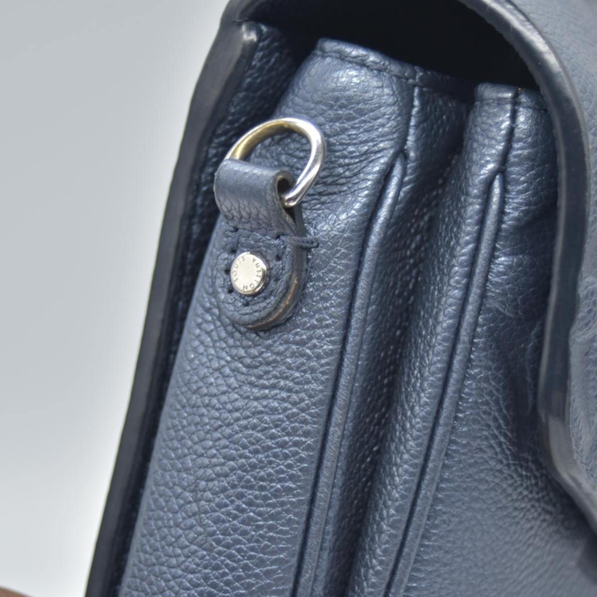 $3100 Louis Vuitton Metallic Empreinte Monogram Giant Pochette Metis Navy Nacre