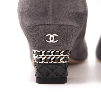 Chanel Grey Black 20c Calfskin Suede Cc Logo Chain Metal Pumps