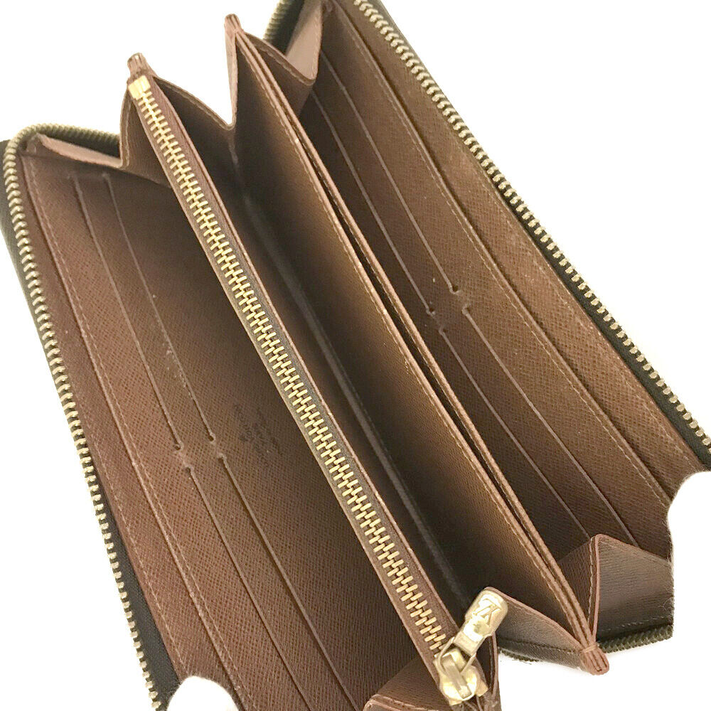 PRE-ORDER  Louis Vuitton  Monogram Zippy Wallet CA2068