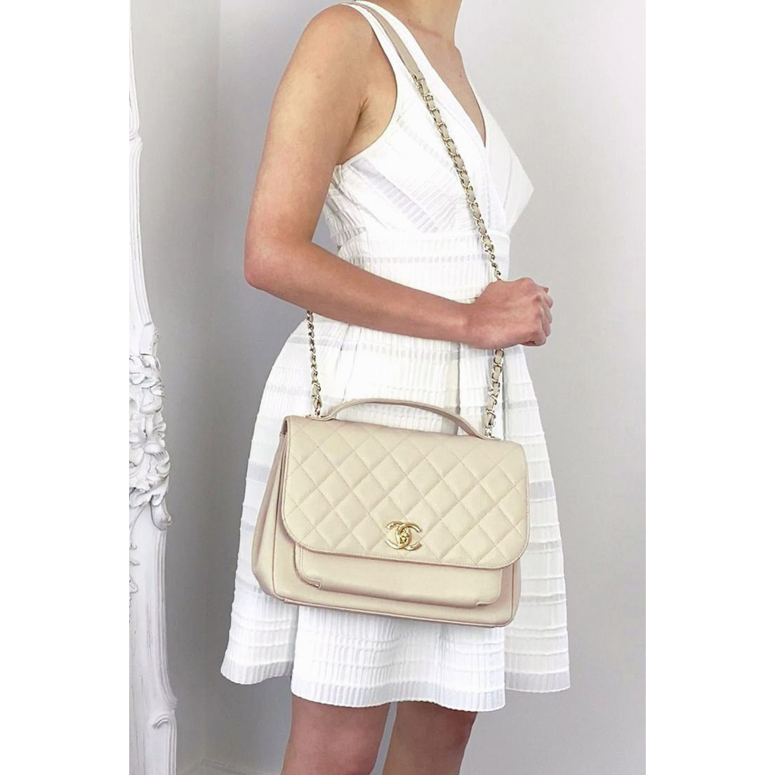 Chanel Caviar quilted large business affinity flap white