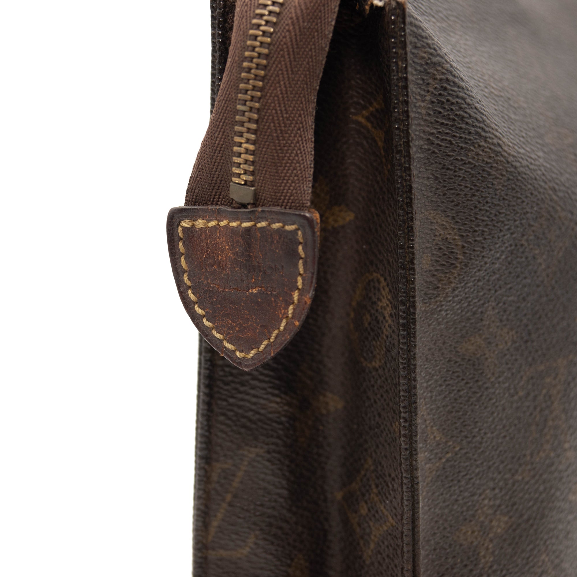 LOUIS VUITTON Monogram Toiletry Pouch 26 Brown