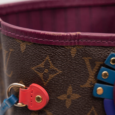 LOUIS VUITTON Monogram Totem Neverfull MM Magenta