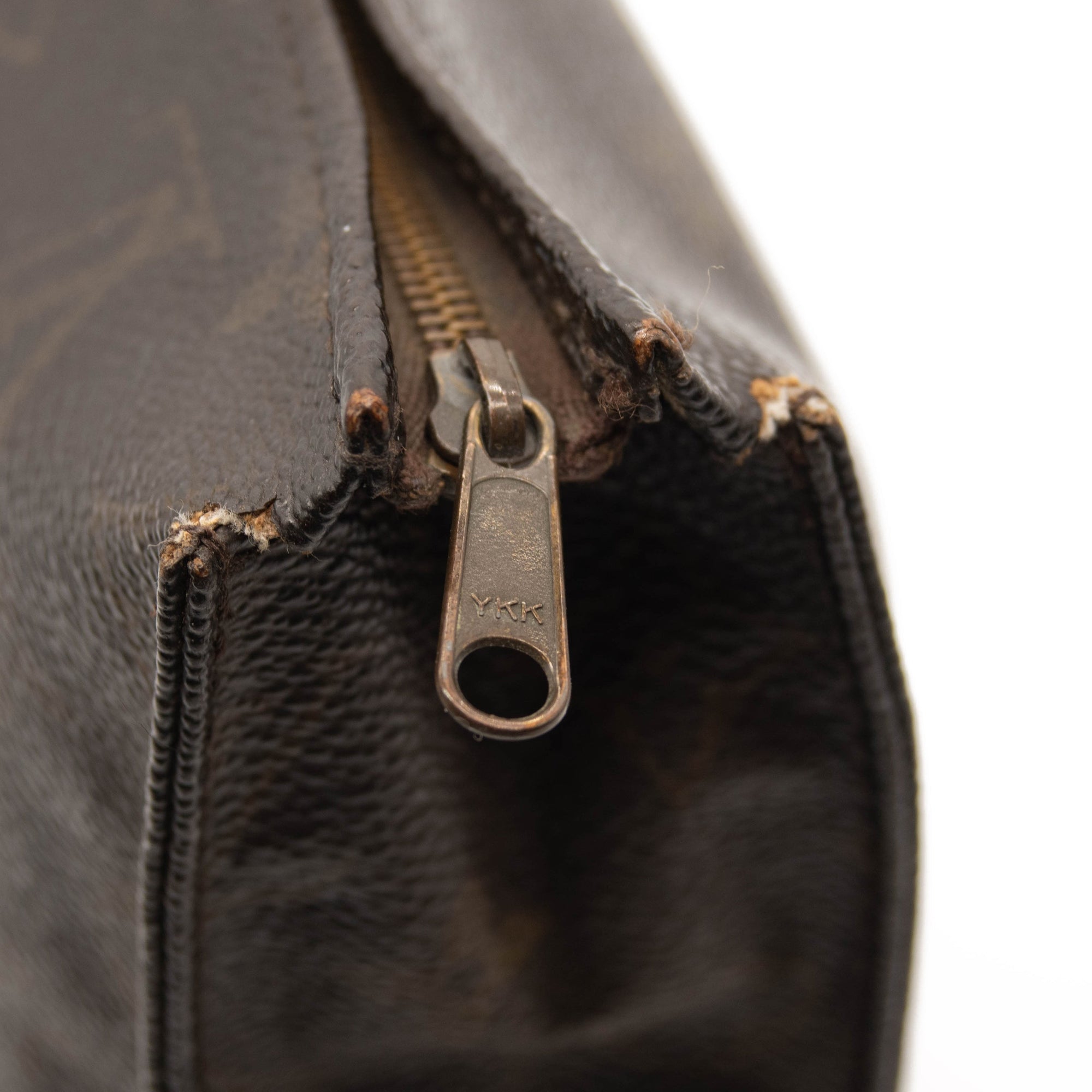 LOUIS VUITTON Monogram Toiletry Pouch 26 Brown