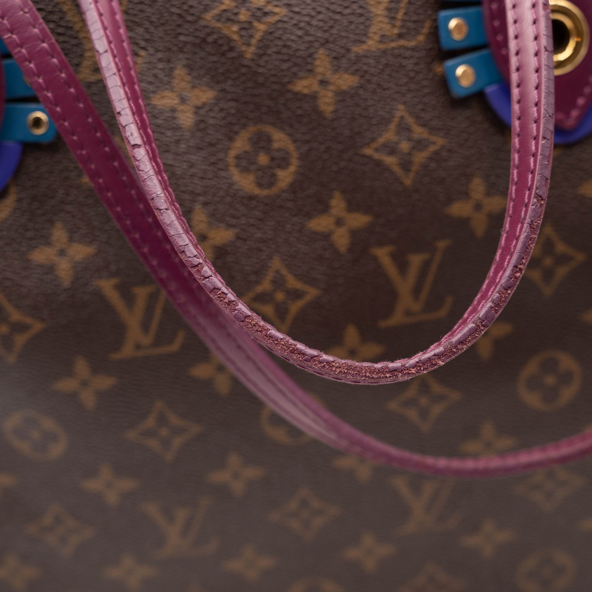 LOUIS VUITTON Monogram Totem Neverfull MM Magenta