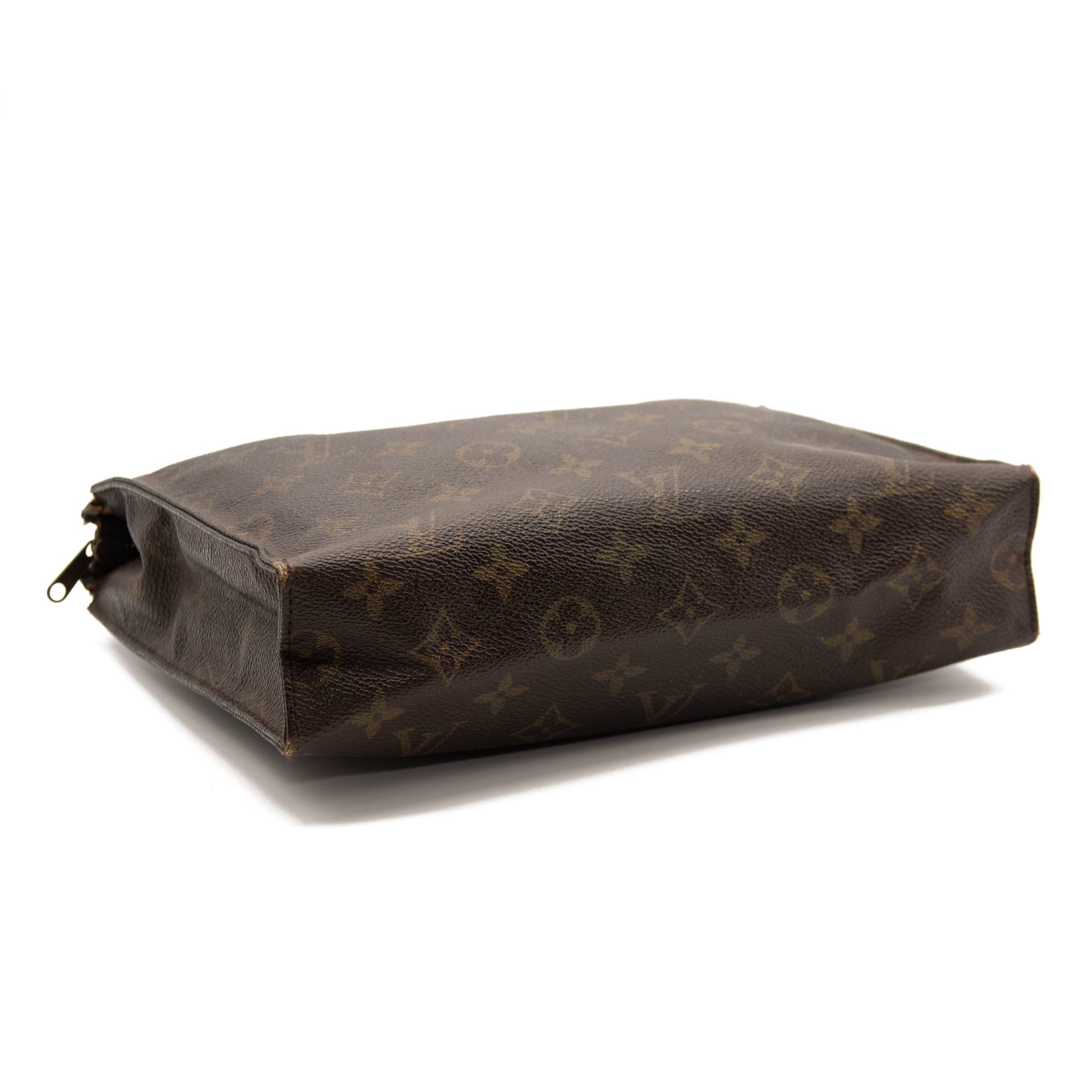 LOUIS VUITTON Monogram Toiletry Pouch 26 Brown