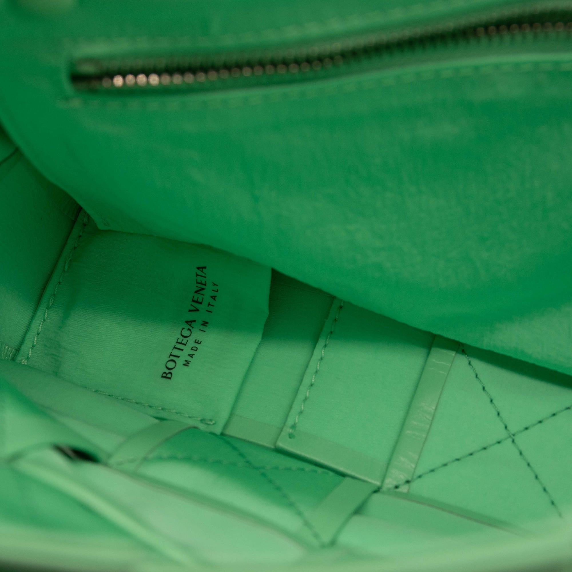 NEW Bottega Veneta Cassette Intrecciato Leather Crossbody Bag