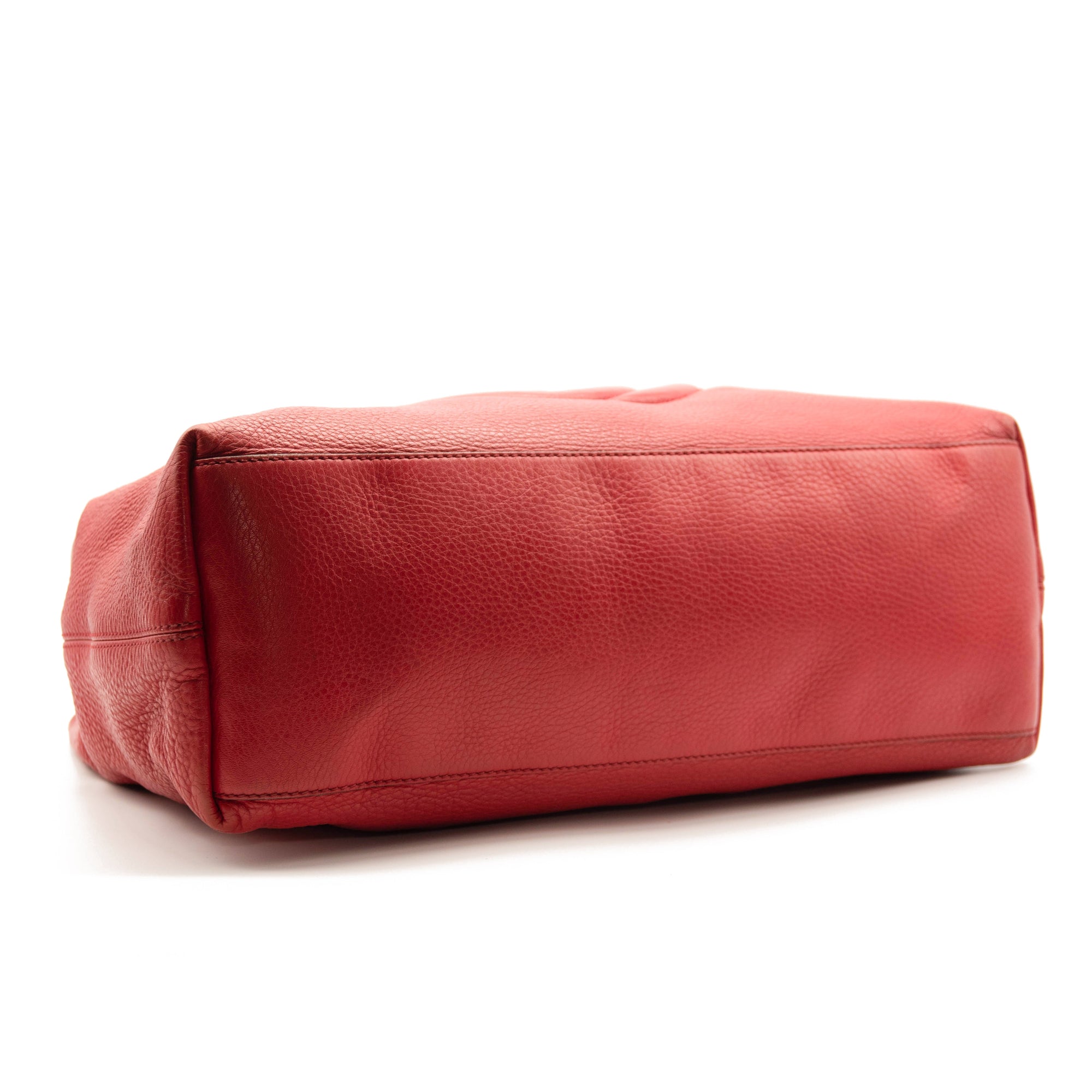 Gucci Pebbled Calfskin Medium Soho Chain Shoulder Bag Red Tote