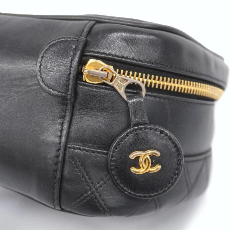 PRE-ORDER  Chanel  Lambskin Vanity Cosmetic Case Black