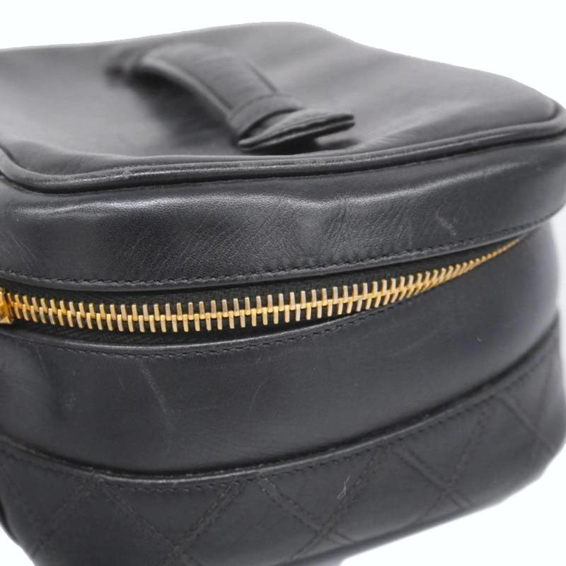 PRE-ORDER  Chanel  Lambskin Vanity Cosmetic Case Black