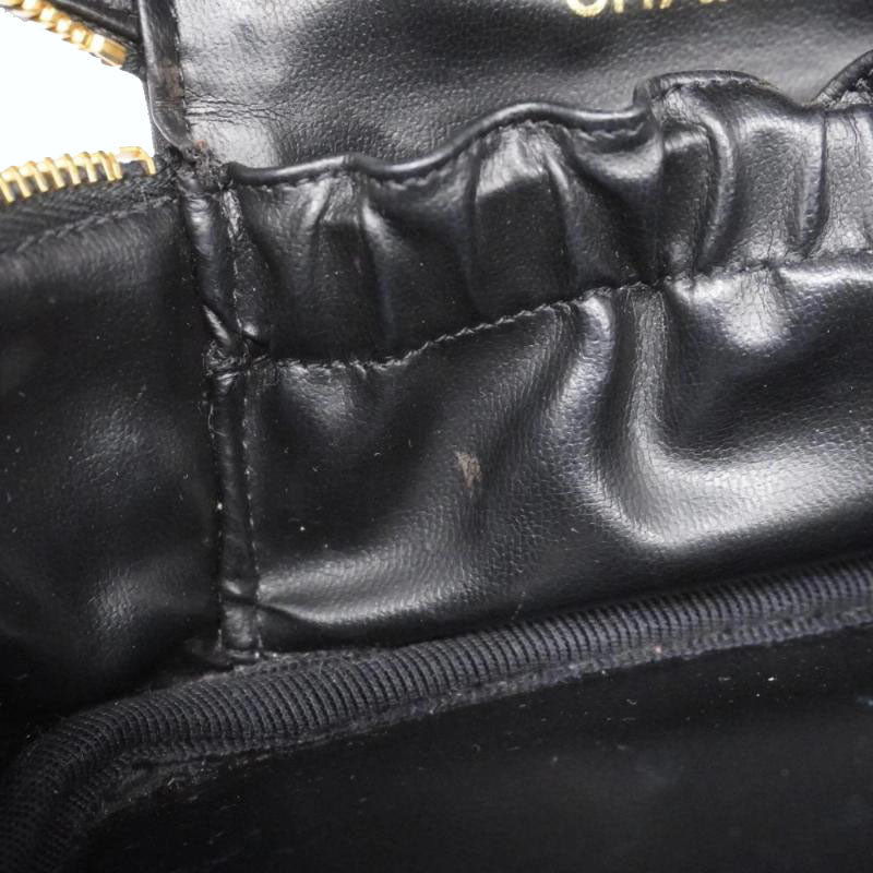 PRE-ORDER  Chanel  Lambskin Vanity Cosmetic Case Black