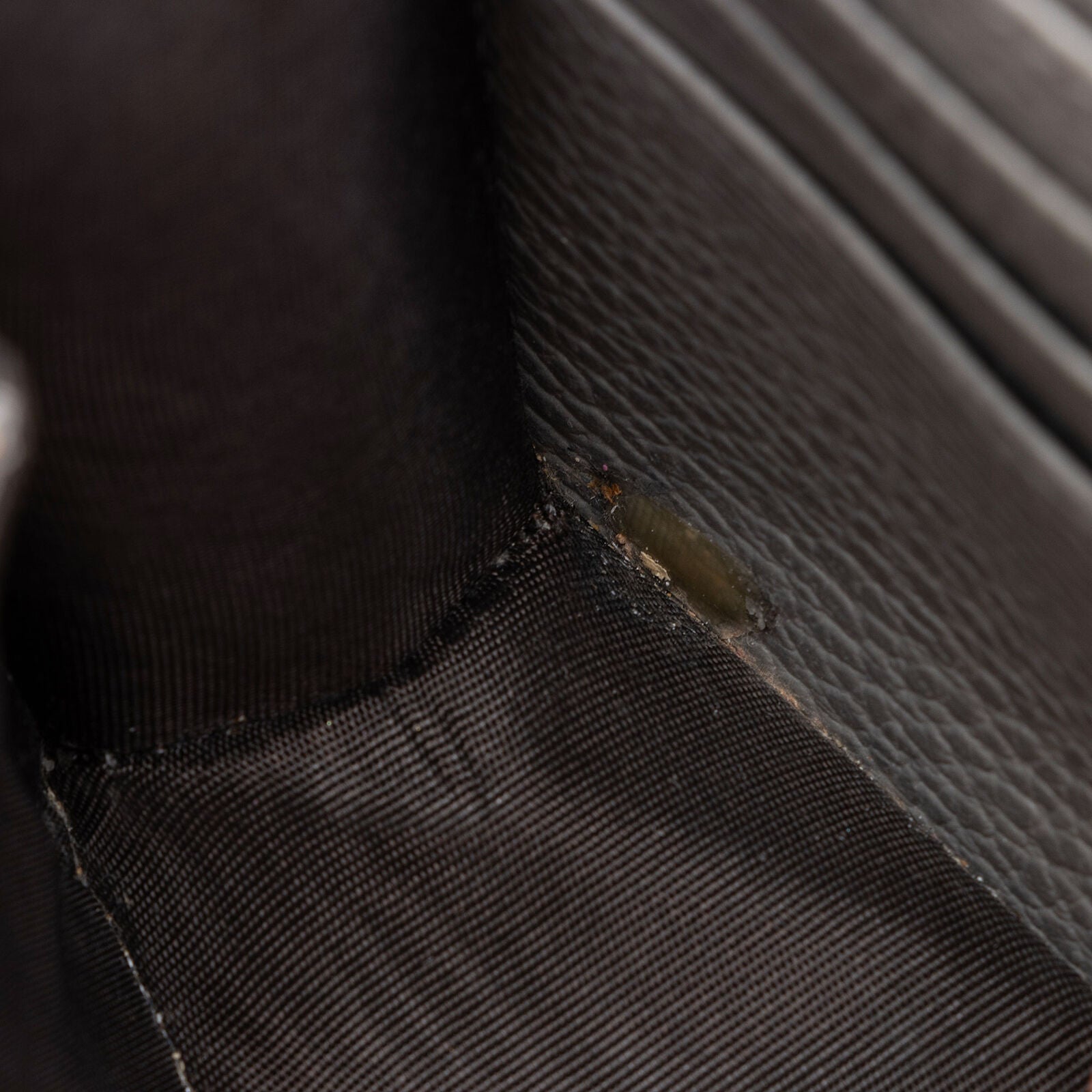 GUCCI Dollar Calfskin Enamel Mini GG Marmont Chain Wallet Grey