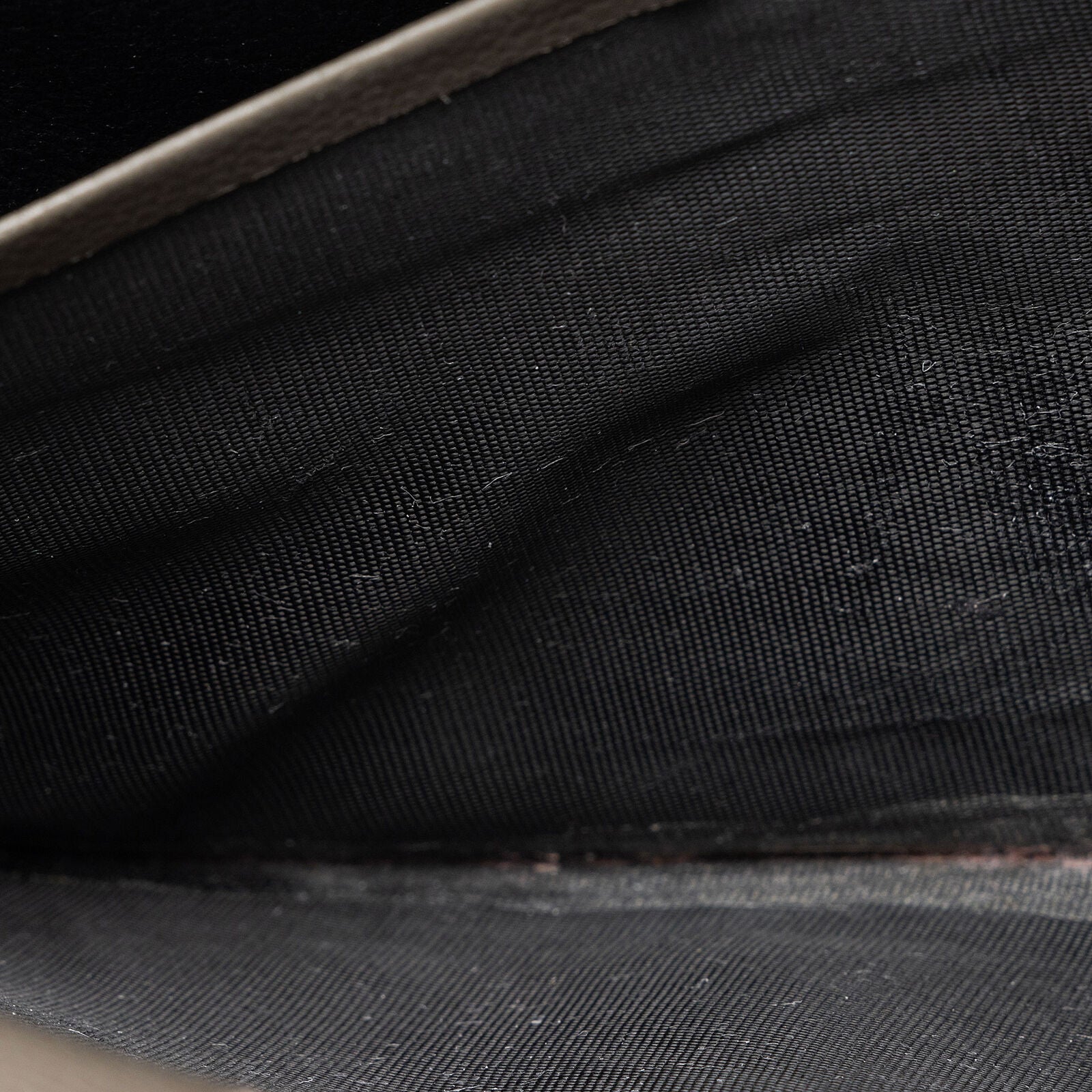 SAINT LAURENT Grain De Poudre Matelasse Chevron Monogram Chain Wallet Fog