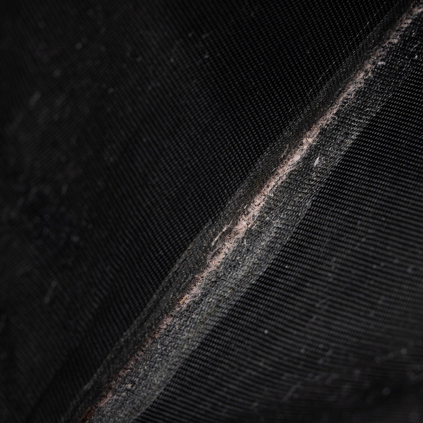 SAINT LAURENT Grain De Poudre Matelasse Chevron Monogram Chain Wallet Fog