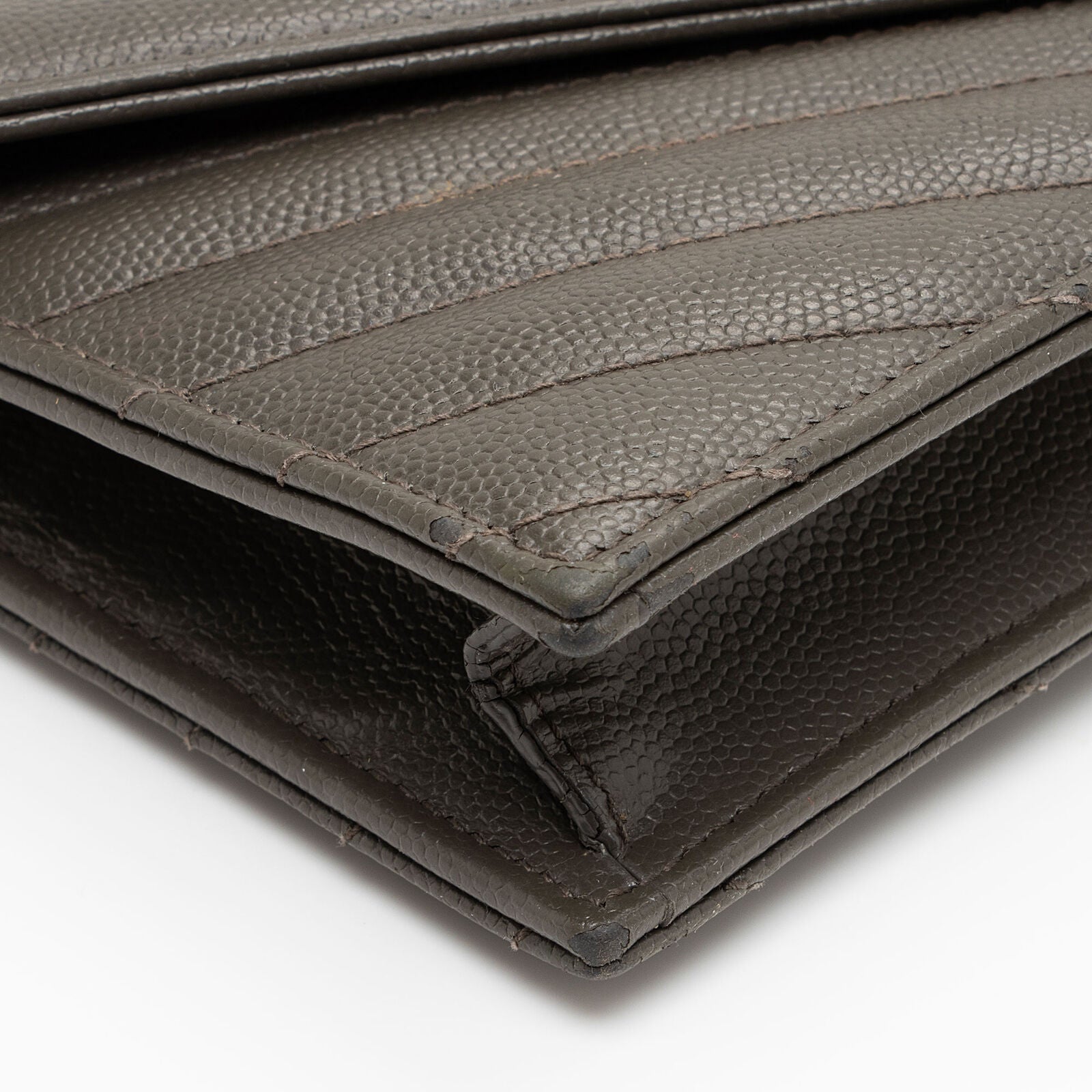 SAINT LAURENT Grain De Poudre Matelasse Chevron Monogram Chain Wallet Fog