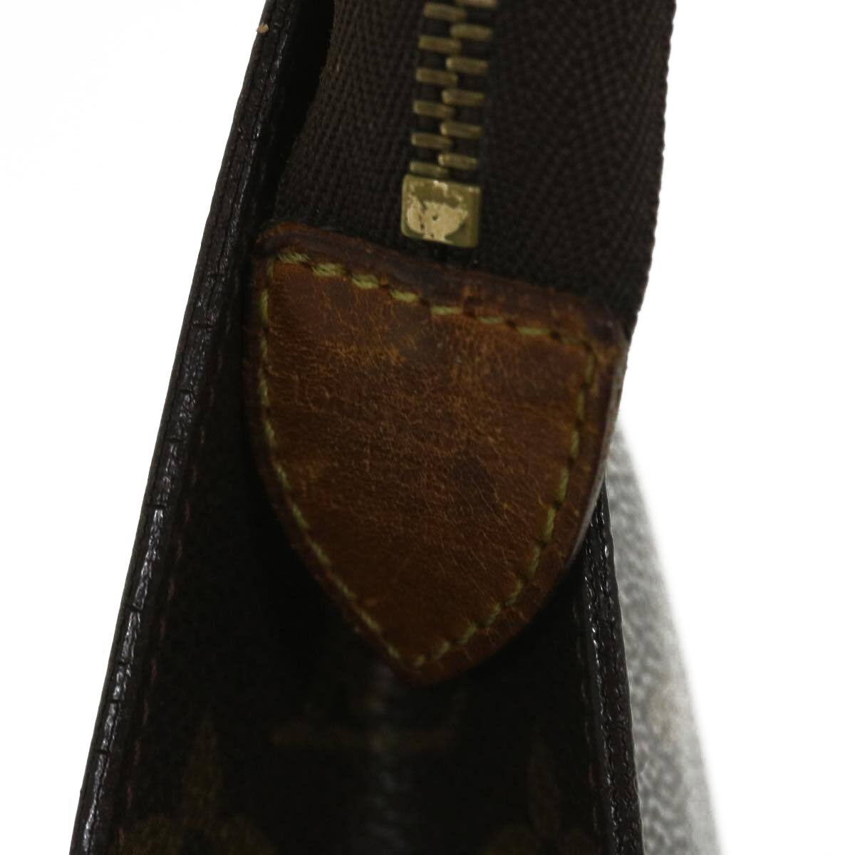 Preorder  LOUIS VUITTON Monogram Toiletry Pouch 26