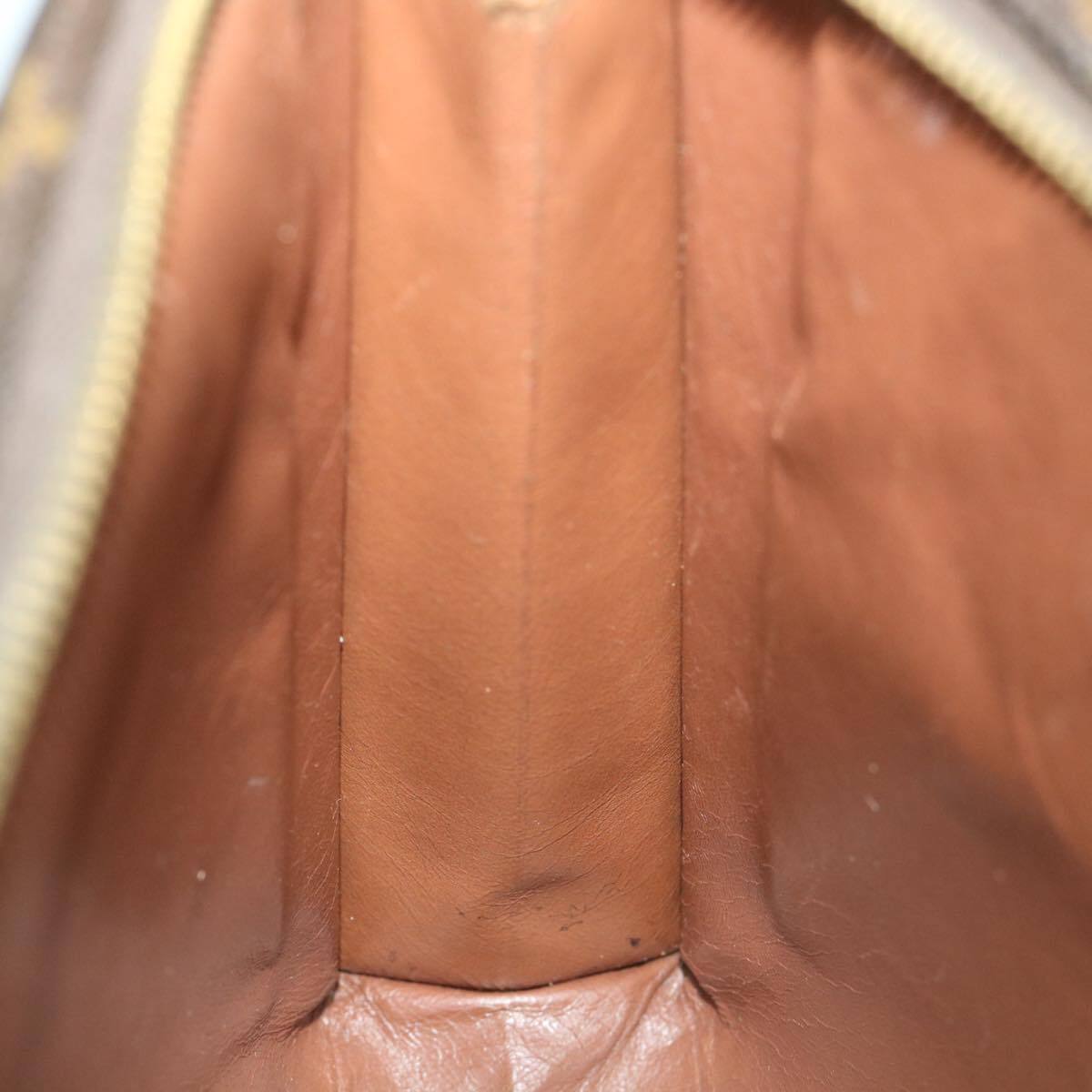 Preorder  LOUIS VUITTON Monogram Toiletry Pouch 26