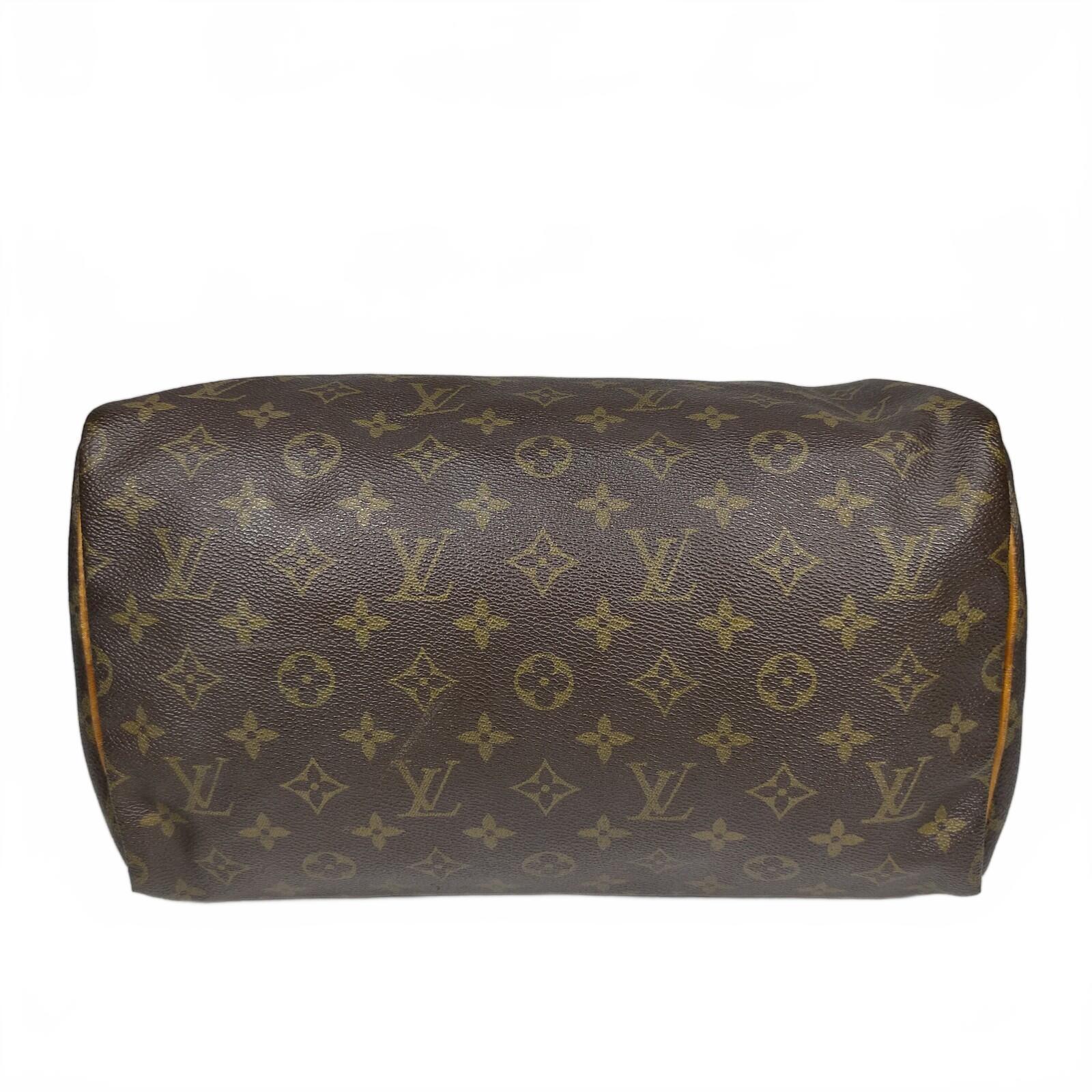 $1550 1982 Louis Vuitton Monogram Speedy 30 822