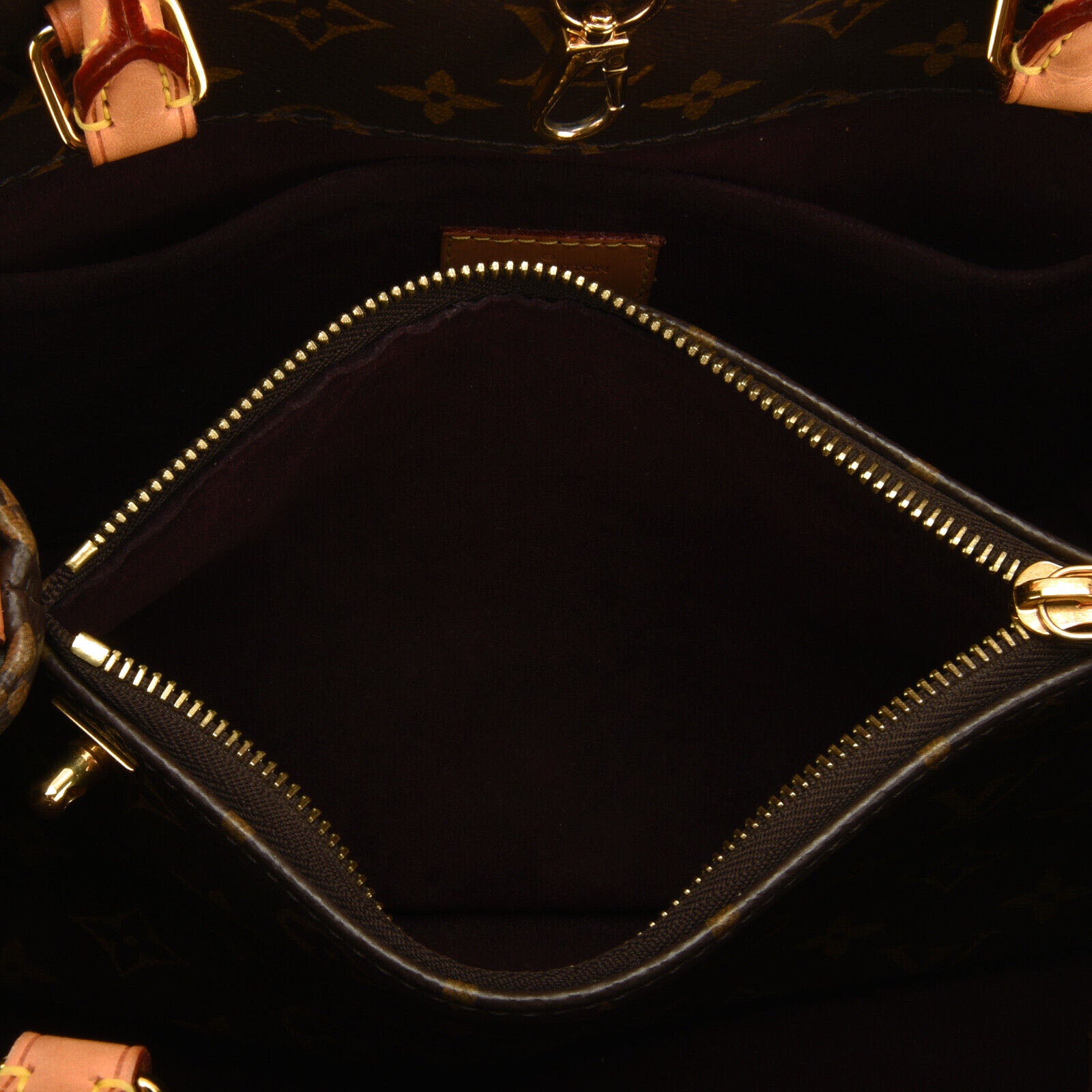 LOUIS VUITTON  Monogram Montaigne GM RI3167