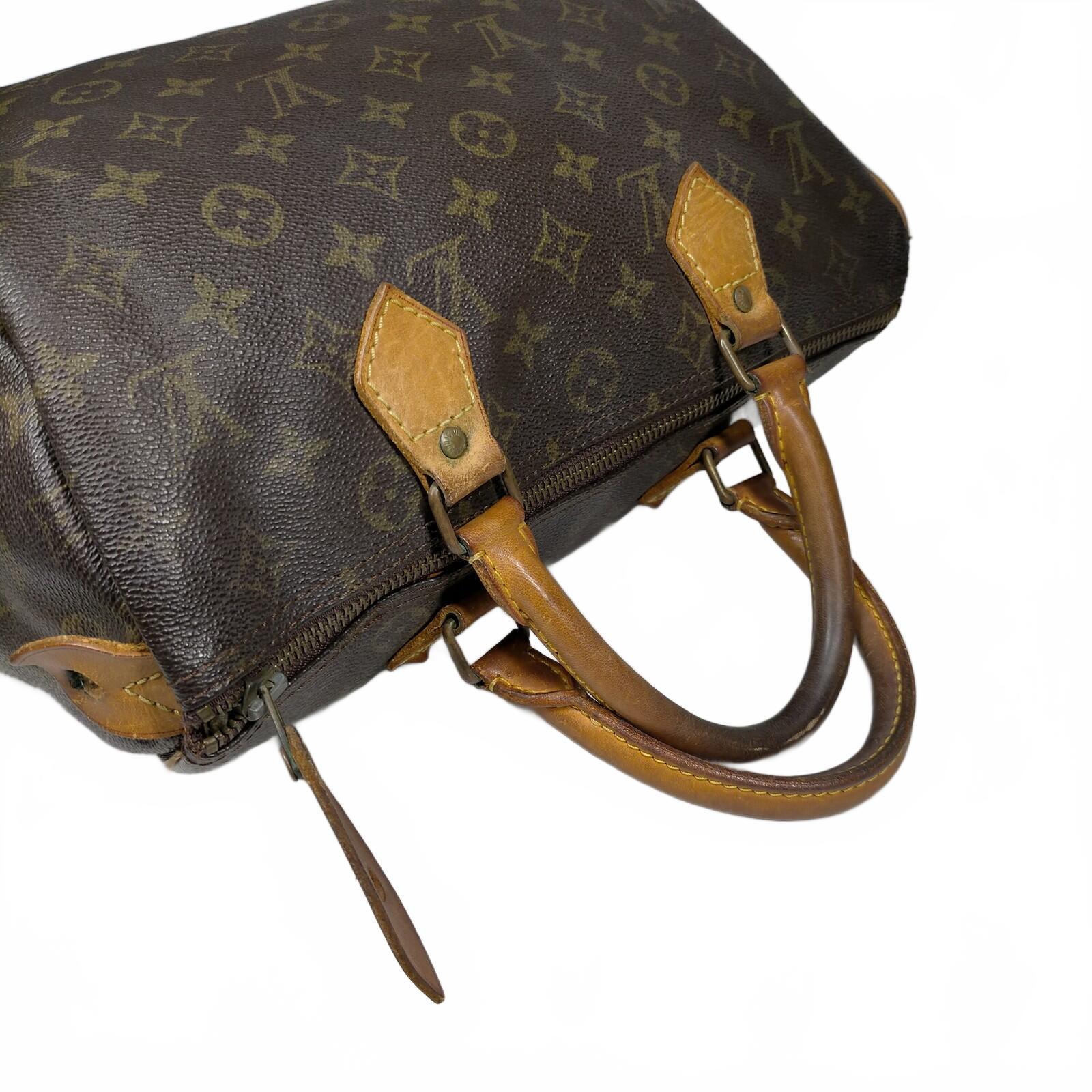 $1550 1982 Louis Vuitton Monogram Speedy 30 822