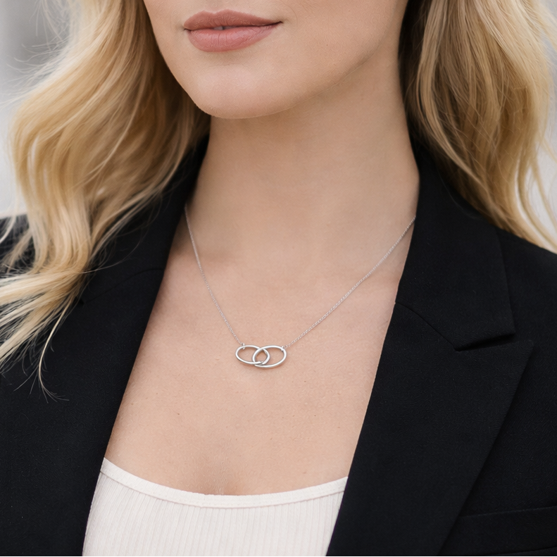 $400 Tiffany & Co. Infinity Necklace Sterling Silver Elsa Peretti Interlocking Ovals Pendant Necklace