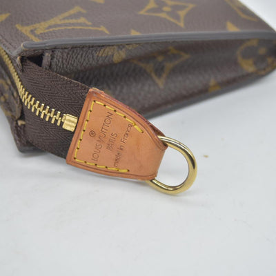 $490 Louis Vuitton Monogram Bucket 23 Pouch CONSIGNMENT