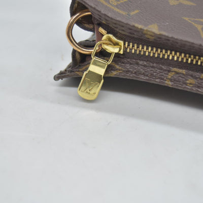 $490 Louis Vuitton Monogram Bucket 23 Pouch CONSIGNMENT