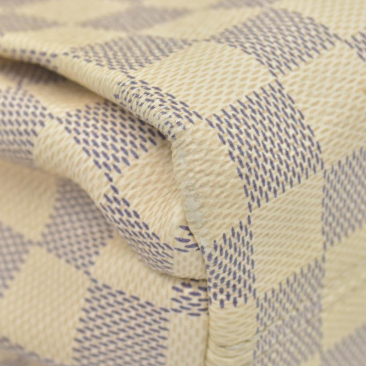 $2000 2016 Louis Vuitton Damier Azur Croisette TR5105