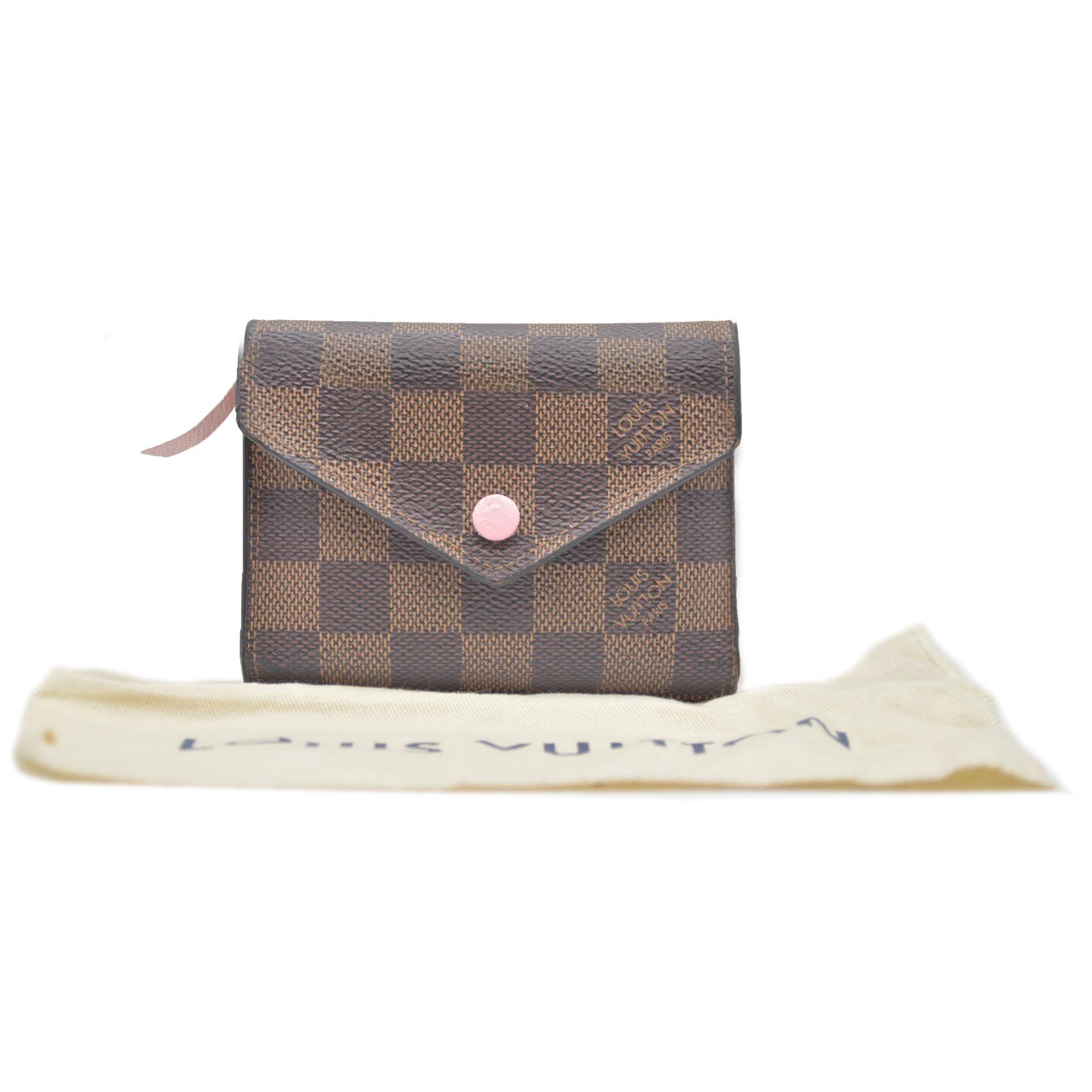 $605 Louis Vuitton Damier Ebene Victorine Wallet Rose Ballerine