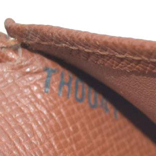 $675  Louis Vuitton Monogram Porte Monnaie Billets Viennois Bifold Wallet TH0041