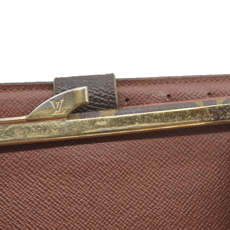 $675  Louis Vuitton Monogram Porte Monnaie Billets Viennois Bifold Wallet TH0041