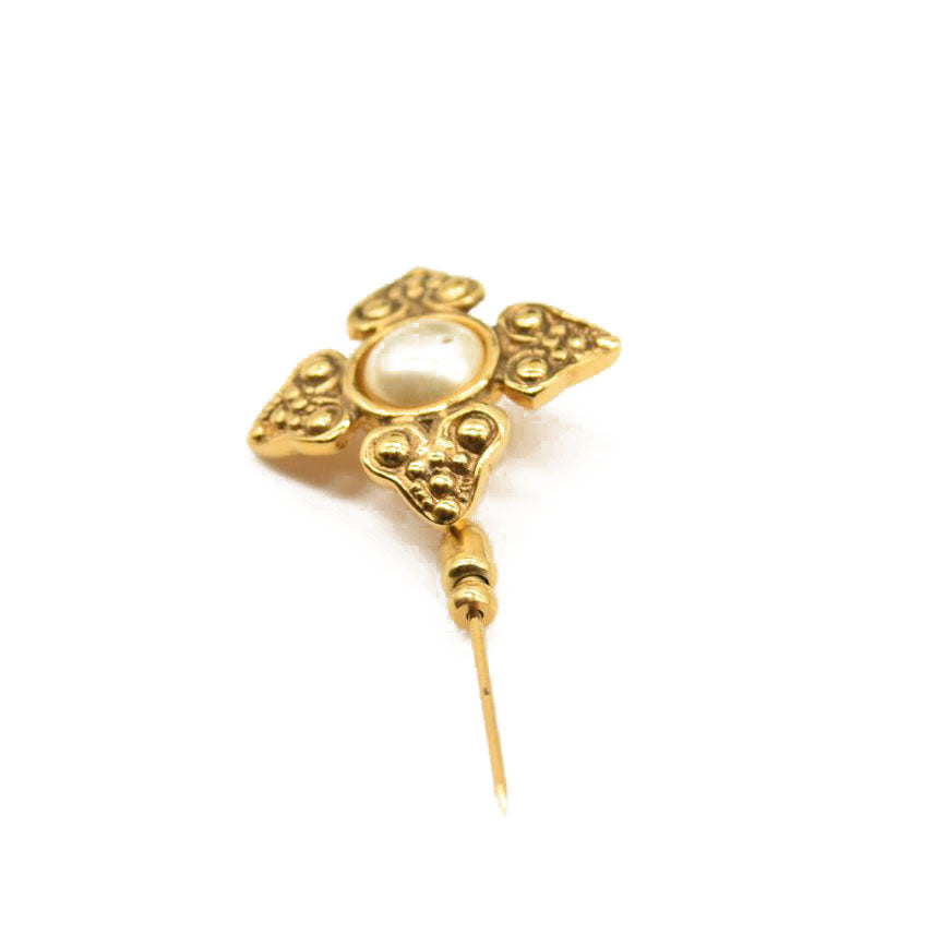 Chanel Vintage Pearl Pin Brooch Gold