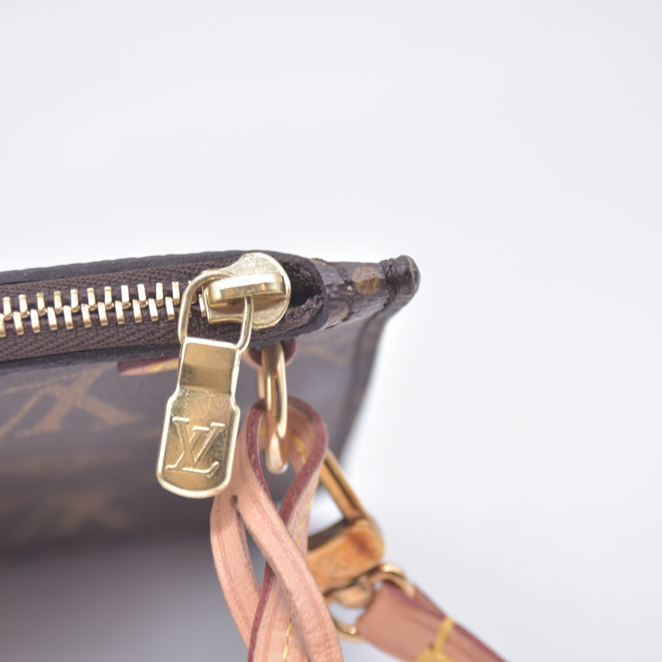 $2240 2017 Louis Vuitton Monogram Neo Neverfull MM with Pouch SF3157