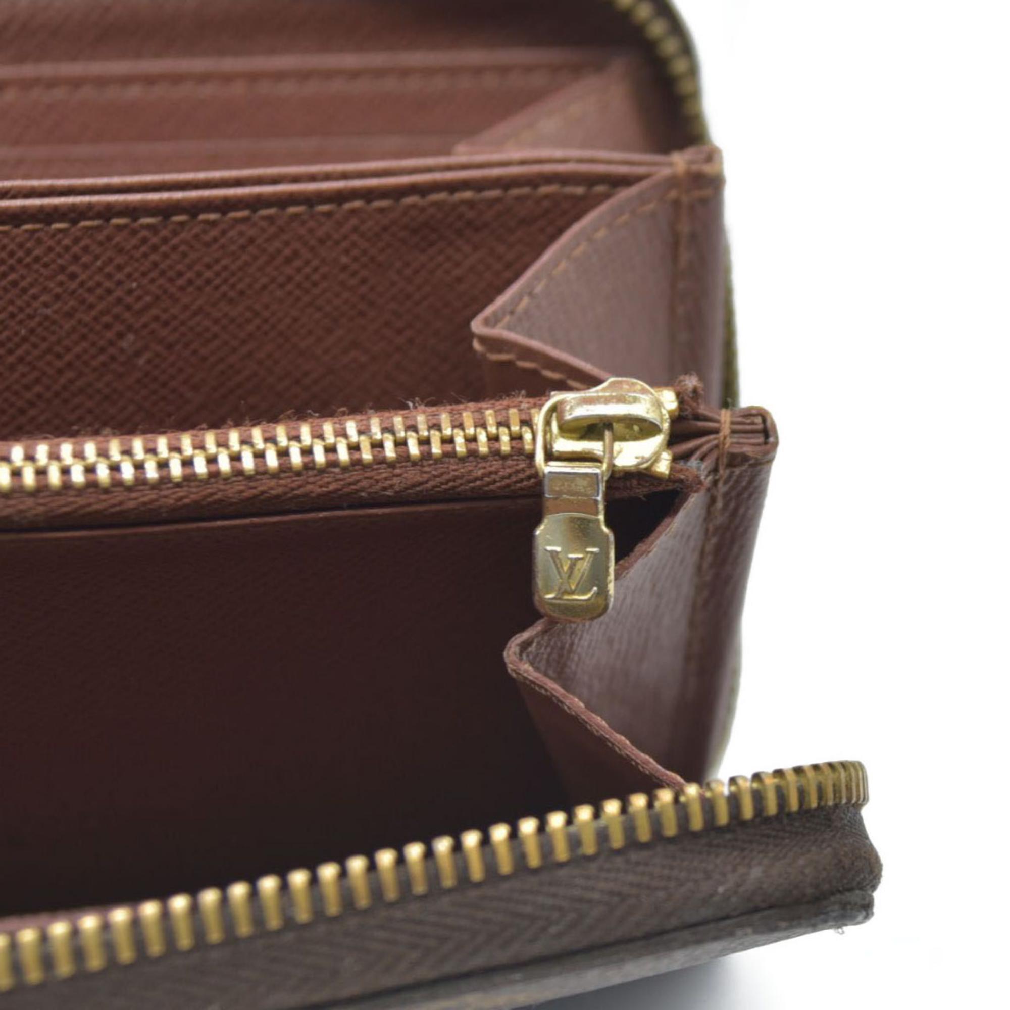 $915 Louis Vuitton Monogram Zippy Wallet GI8112