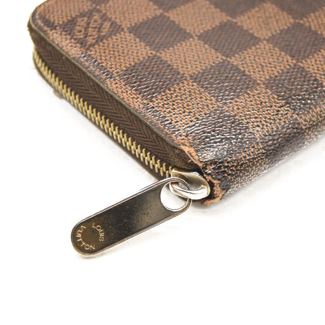 $940 2009 LOUIS VUITTON Damier Ebene Zippy Wallet CA0059 CONSIGNMENT