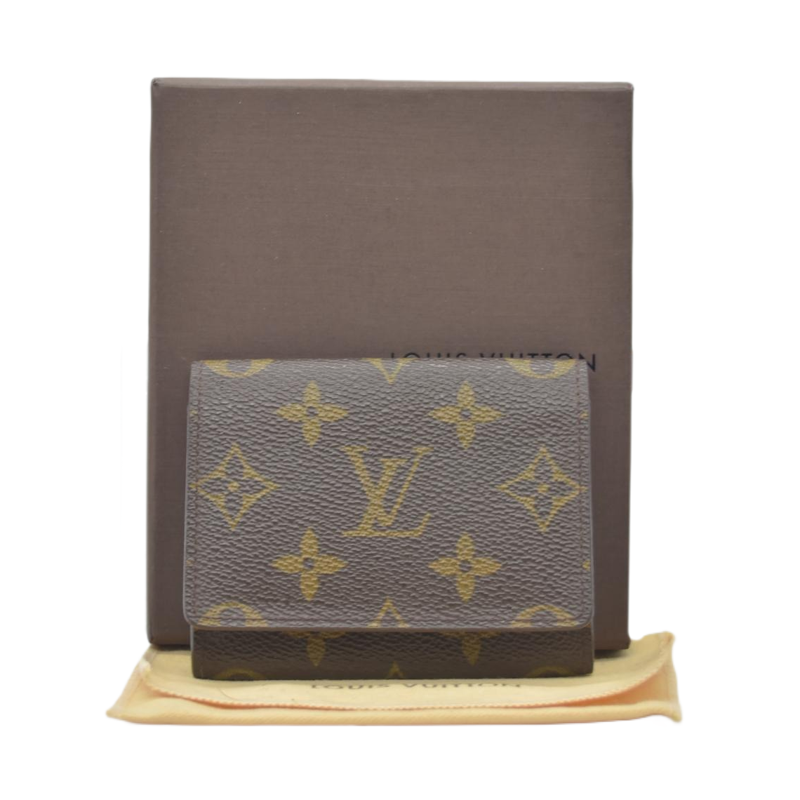 $675 Louis Vuitton Card Holder AS1010 CONSIGNMENT