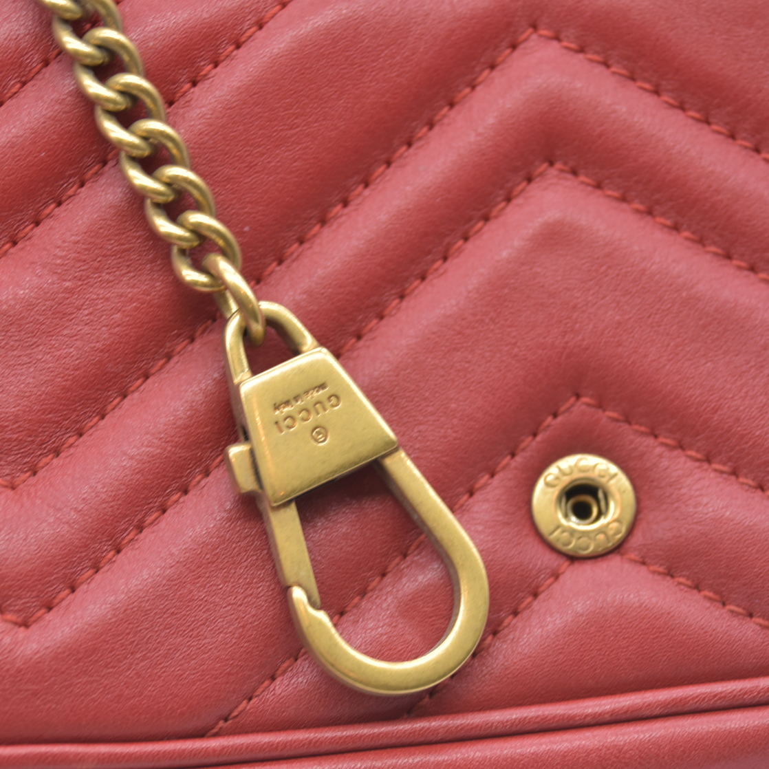 $1550 Gucci Leather Marmont Super Mini Red Crossbody CONSIGNMENT