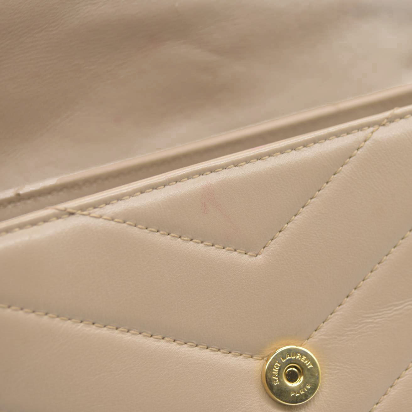 $1990 2021 SAINT LAURENT Calfskin Y Quilted Monogram Toy Loulou Crossbody Bag Beige