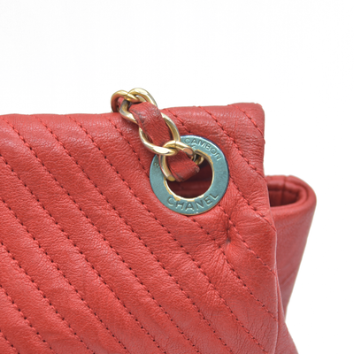 $4450 Chanel Calfskin Surpique Chevron Medium Flap 2016