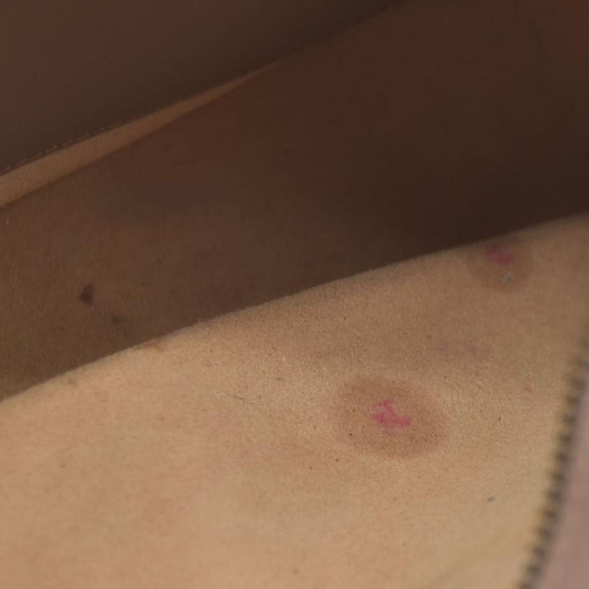 $1950 Gucci  Calfskin Matelasse Small GG Marmont Chain Shoulder Bag Beige