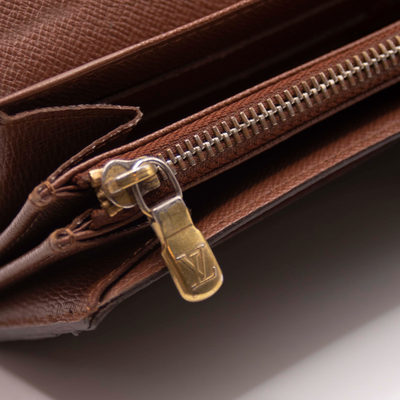 $775 2008 Louis Vuitton Monogram Portefeiulle Sarah Long Bifold Wallet Brown CA0068