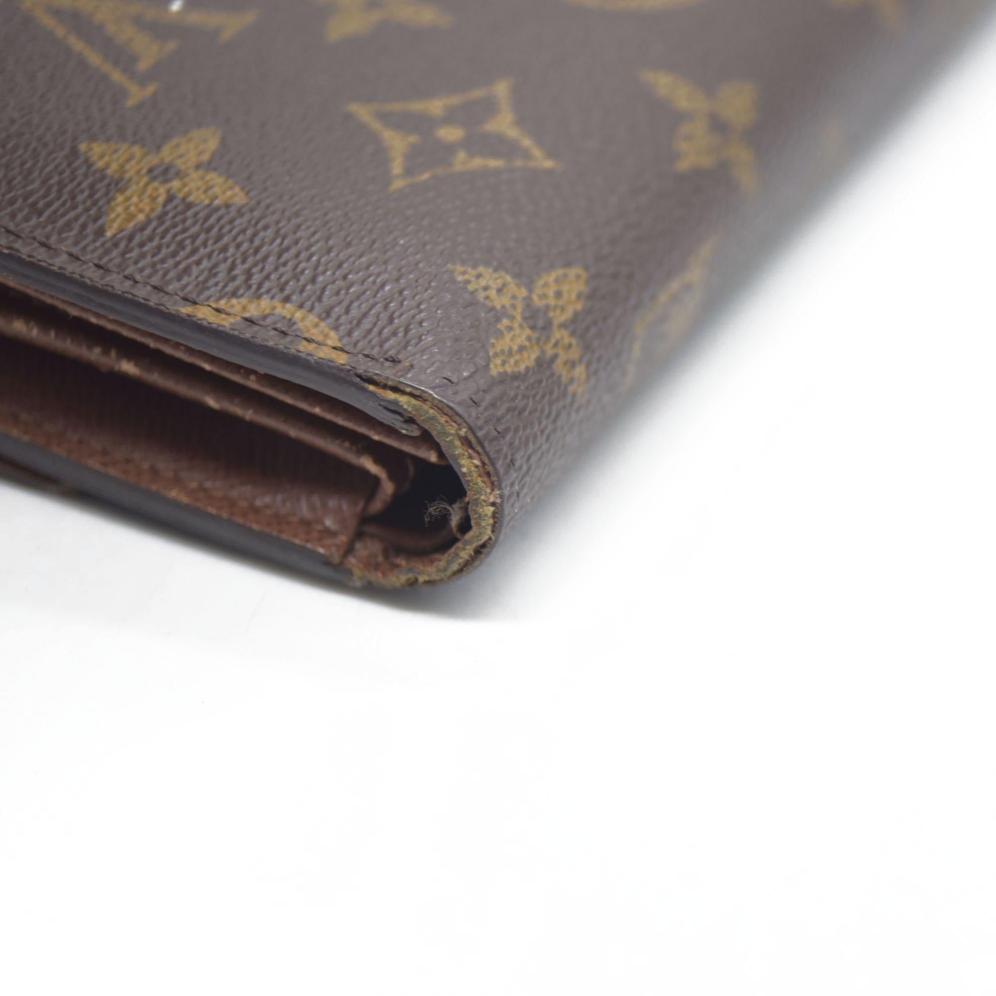 $610 LOUIS VUITTON Monogram Alexandra Trifold Wallet CA0112