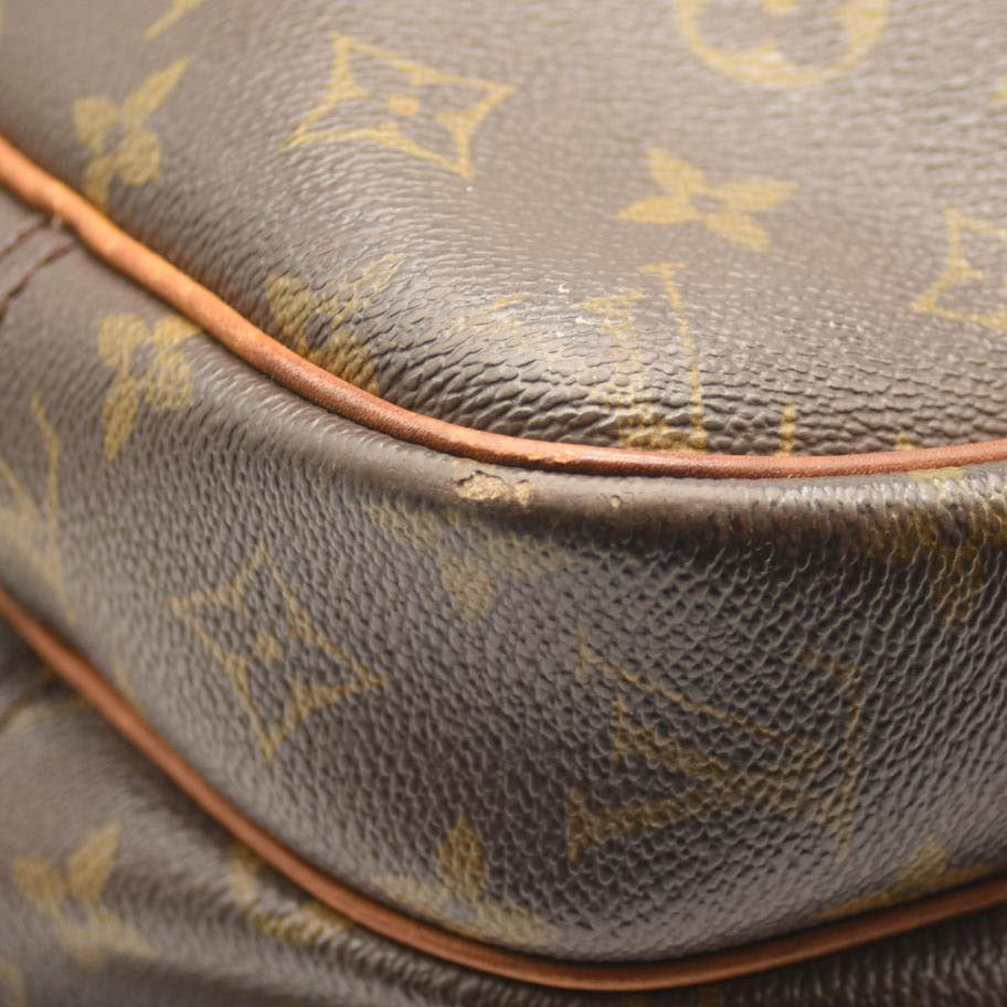 LOUIS VUITTON Monogram Reporter PM