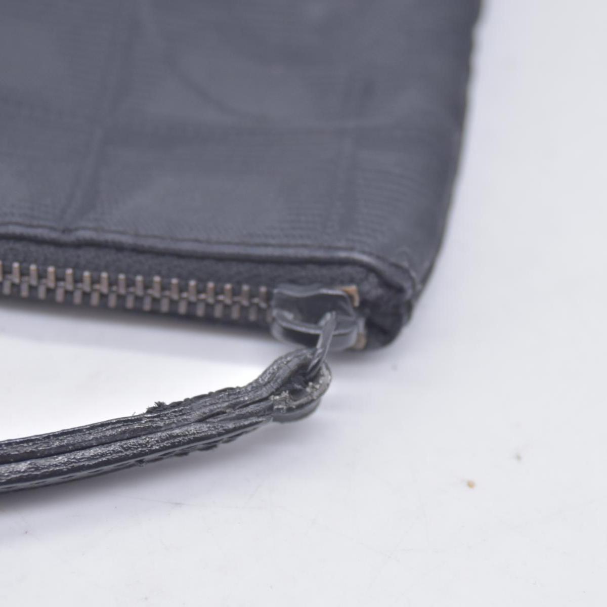 $450 Chanel Long Makeup Pouch Black CONSIGNMENT 10021208