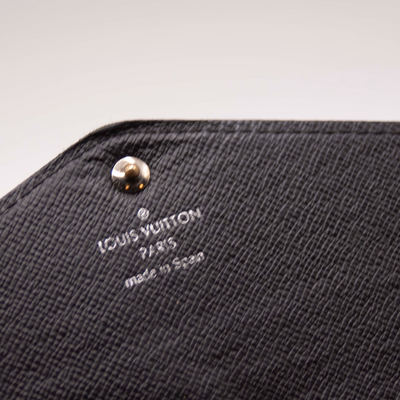 $865 2017 Louis Vuitton Epi Portefeiulle Sarah Long Bifold Wallet Black CA2127